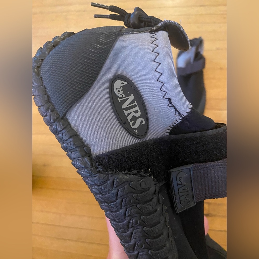 NRS kicker wet shoes (sz 13)